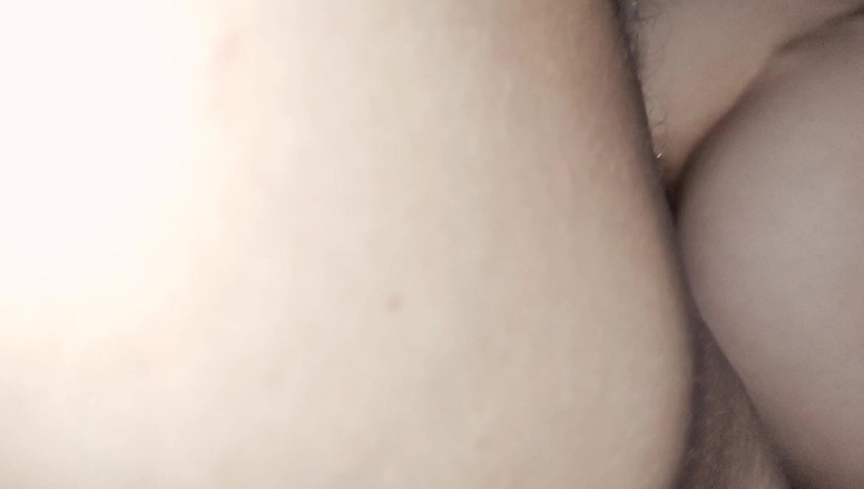 Hotlia: POV close-up sexo com magrinha de 37 anos milf