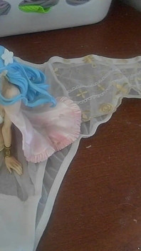 Stříkání na Nefertari Vivi Figurine!