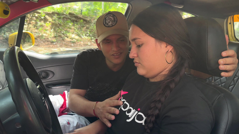 Duoafroditas: Tôi giúp Fat Latina tàn phá giữa hư không để đổi lấy...