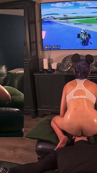 Dildo gag gamer kızı