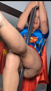 La petite Linda : une fille super squirteuse