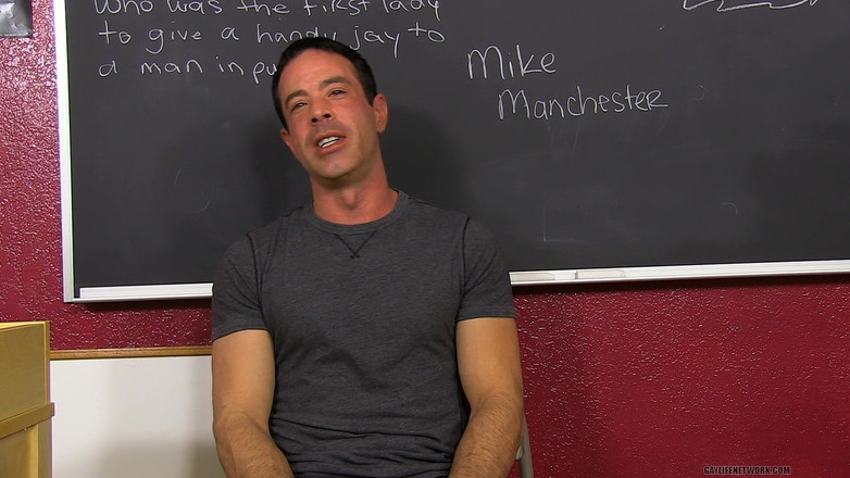 Teach Twinks: Mike是后入式啪啪啪的忠实粉丝