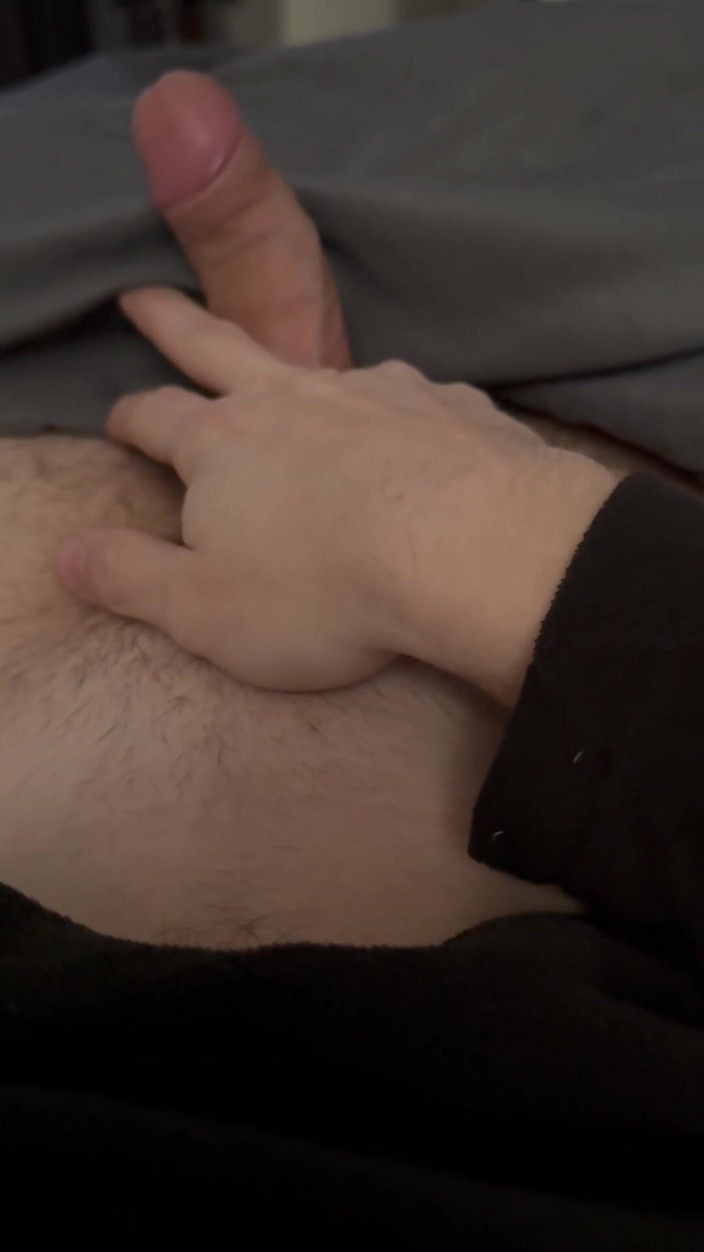 kleinaberfein: Young Uncircumcised Twink Cock Gets Stroked 18 Years