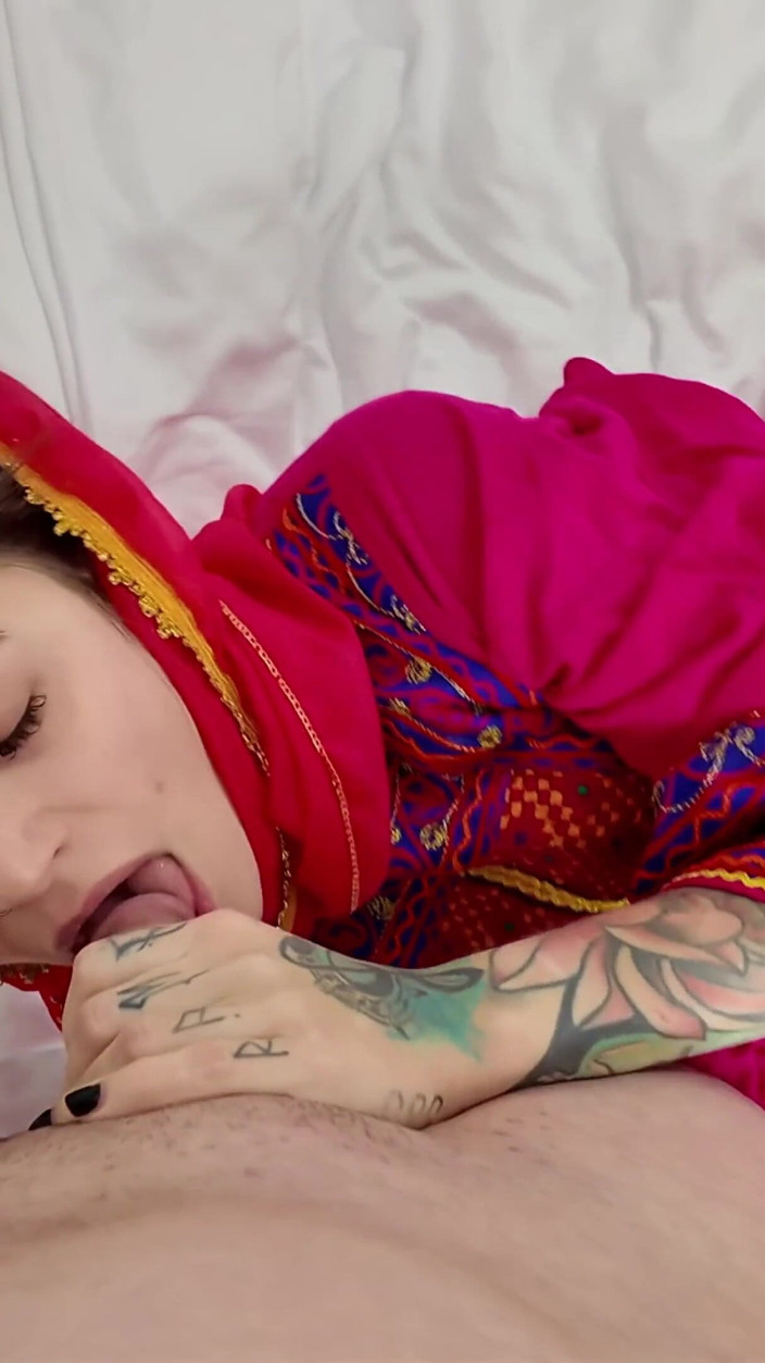 Amateur Homemade Porn: Afghanisches mädchen lutscht meinen schwanz
