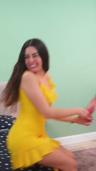 Amaya Castro Kiest Lul in Haar Eigen TV-wedstrijd Op Fakings