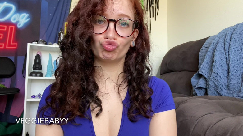 Veggiebabyy: Menggoda awak dengan bibir kuda pouty besar saya