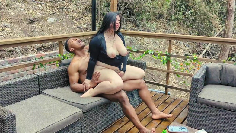 Rioc69: Vidím klientku a dávám jí hlubokou masáž na prsa a...