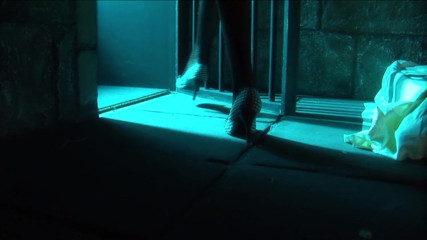 Hot Girlz: Prison guard enjoys my pussy