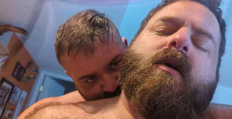 Huzzbearz: Mám narozeniny