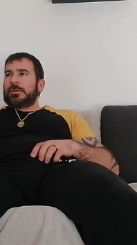 Mi Sego Il Cazzone Grosso Sul Divano
