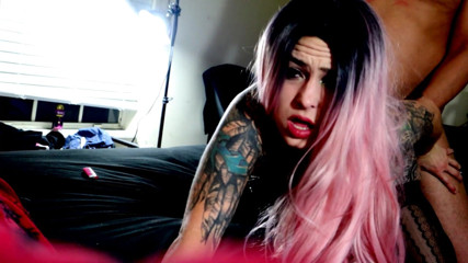 Smash Thots Films: Rozbijam thot seksowną Stella Mae w różowej peruce. Kolejny dzień...