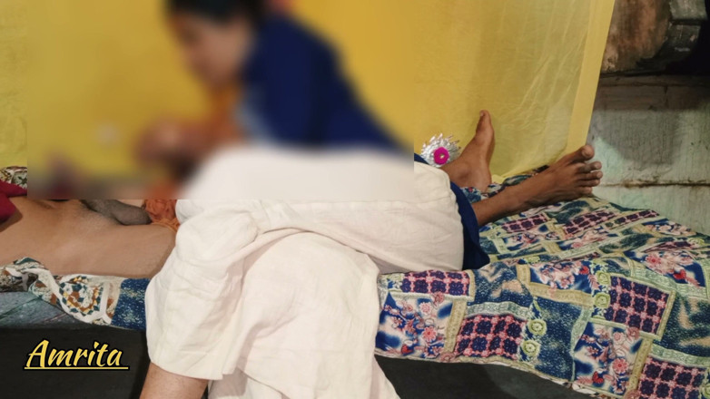 Amrita32: Indian sexy desi vitreg frate vitreg în drept și sora vitregă în drept...