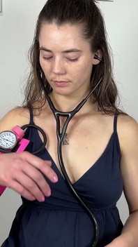 Manual bp arm dengan audio dalam gaun