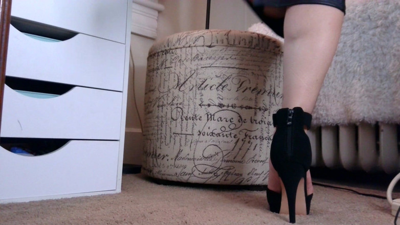 Raven Willow: Let My Heels Make You Fall Deep