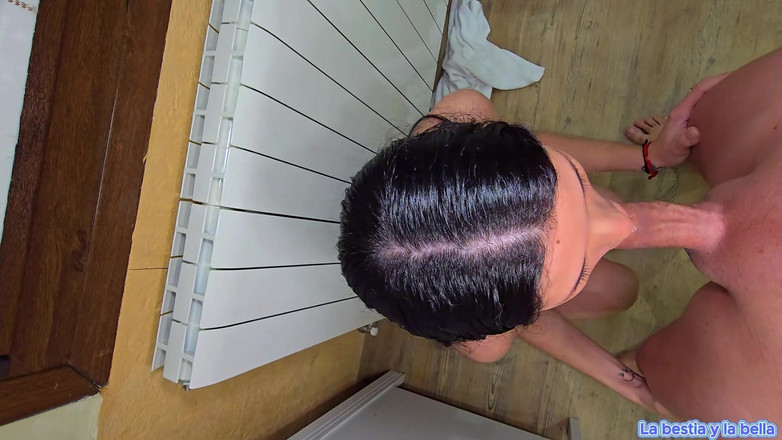 Labestiaylabella: मेरा दोस्त मुझे अंत में नहाते हुए देखते हुए हस्तमैथुन करता है मैं हार्डकोर चुदाई करता हूं