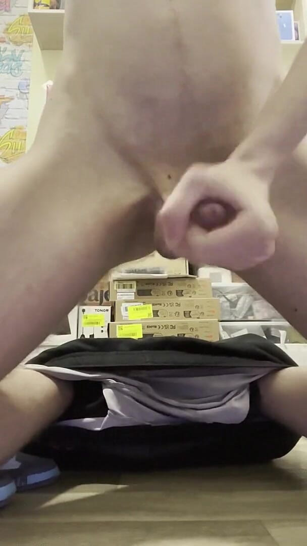 Amateur Twink Cumming Hard and Fucking Himself with a Huge 21cm Dildo (Johnny 69227) Amateur Twink Cumming Hard and Fucking Himself with a Huge 21cm Dildo (Johnny 69227)