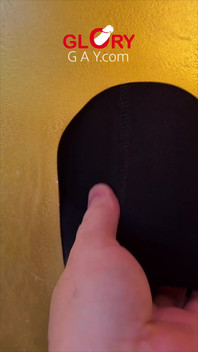 Cookie & Cream Xmas He Shoots… Then I Eat the Whole Cum-soaked Cookie. You Eating the Next One with Me