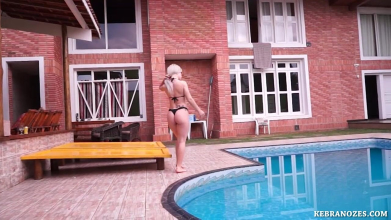 Kebranozes: Susan marah pada bolaku