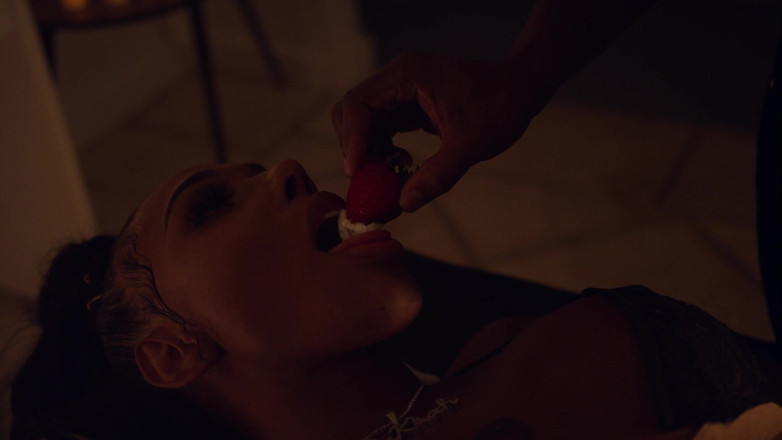 The xxx slayer - trans productions: Erotic Oil Massage 3 Sum W/ TS Paris