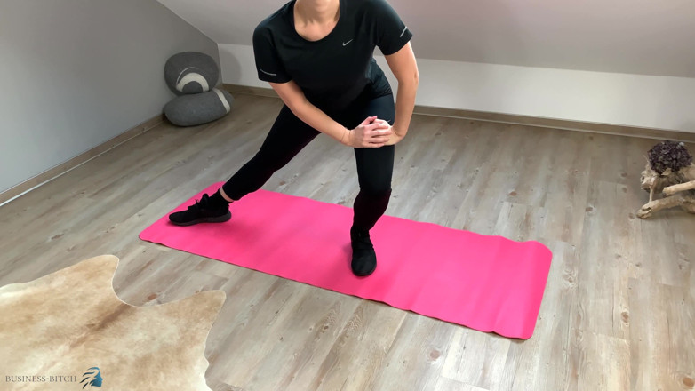 Business Bitch: Donna d'affari si allena in palestra per rimanere in forma