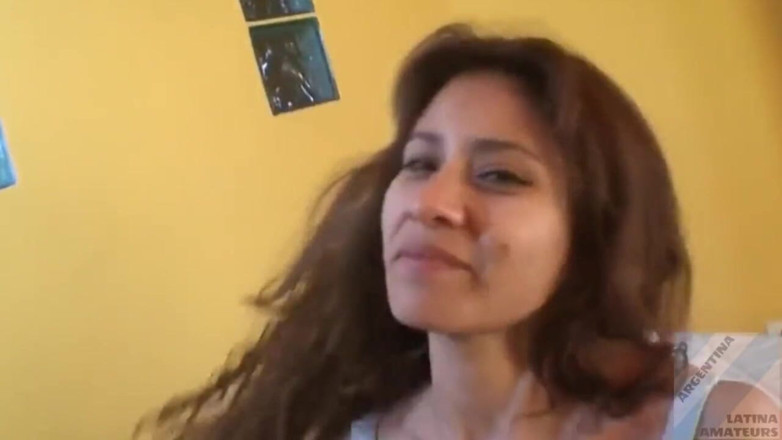 Argentina Latina Amateurs: Latina amatoriale pamela scopa e facciale