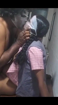 Tamil 18+ dziewczyny 2