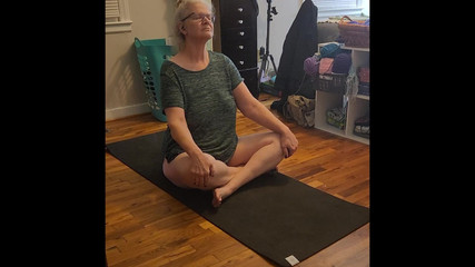 Momma Vee: Peluru 2 1