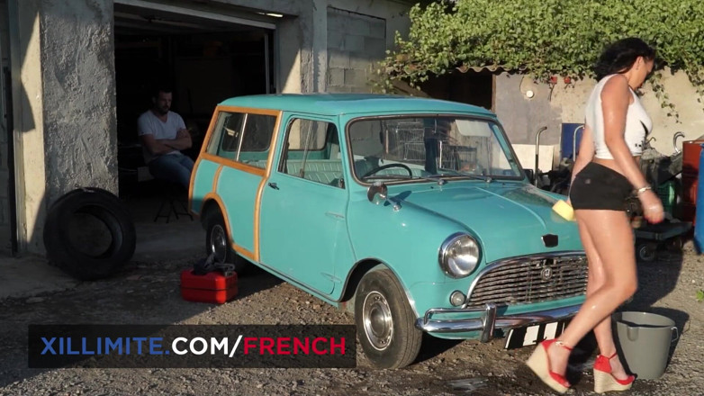 French girls at work: สาวผมน้ำตาลเซ็กซี่ มาย่า โลเรนน์ เย็ดกับช่างซ่อมรถ