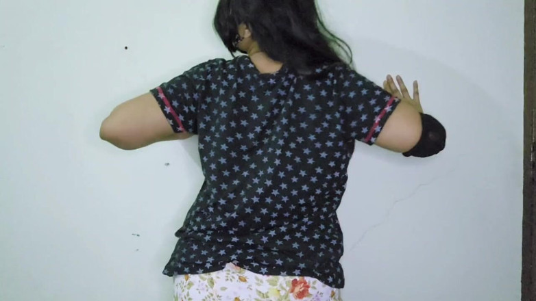 Sairaxsaim: เต้นกูรูเย็ดนักเรียนเงี่ยน