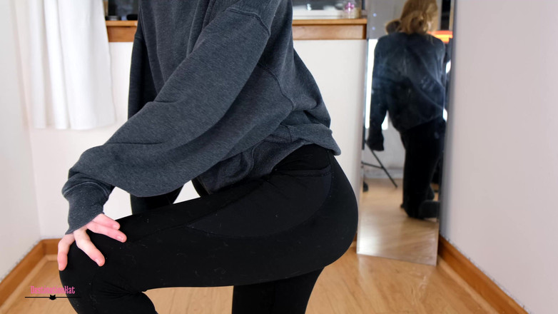 Destination Kat: 你甚至看不到我裸体