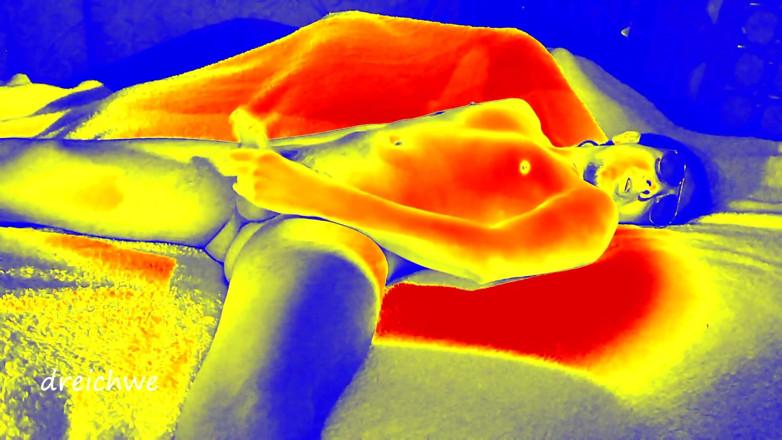 Dreichwe: Hot Sex in Tanning Machine