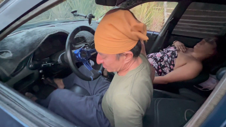 Lady: Big-assed Stepdaughter Has Sex in the Car with Her Stepfather