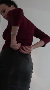 นมถูกมัดหัวนมแข็งโด่
