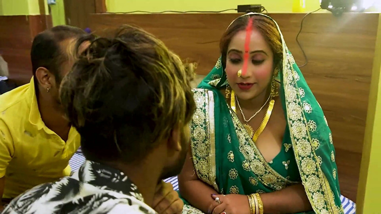 Queen star Desi: Bhabiji Ke Sath Dono Devor Mil Kor Mast Chudai Kia,...