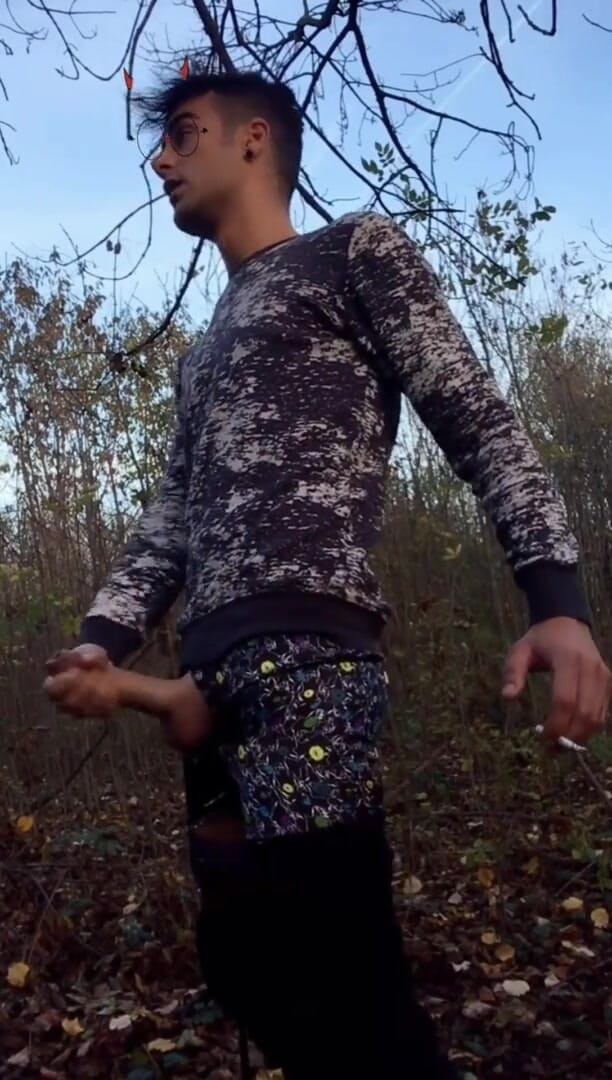 Idmir Sugary: Kouření Přes honění Venku s ďábelským obličejovým filtrem a orgasmus záškuby...