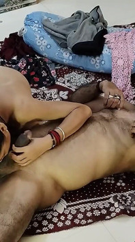 Última parte de los juegos previos de mujeres sexy follando chupando sus tetas calientes en el pezón