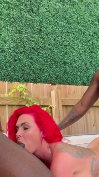 Großbritannien tätowierte MILf BBC im freien dreier: Roxi Strongdre datjguy