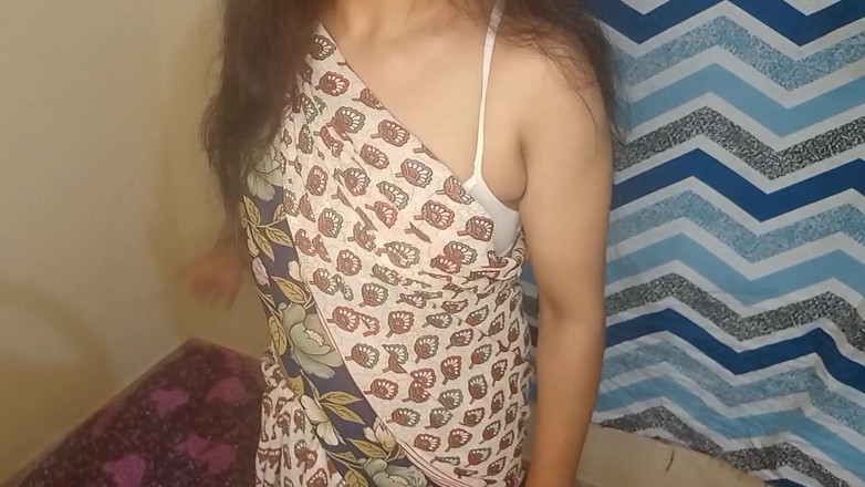 Neelima69: Desi indische prostituierte mit Kunden