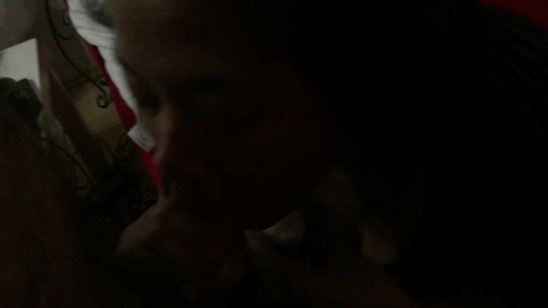 Megacute9999: Індонезійські дівчата люблять смоктати білий член