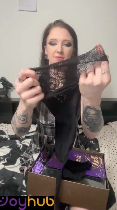 Tattooedsammie: Joyhub Collab membuka kotak