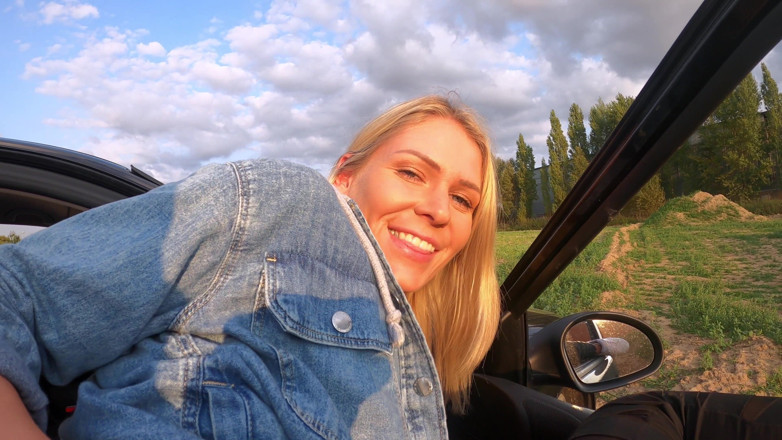 Claudia Macc: Auto neuken