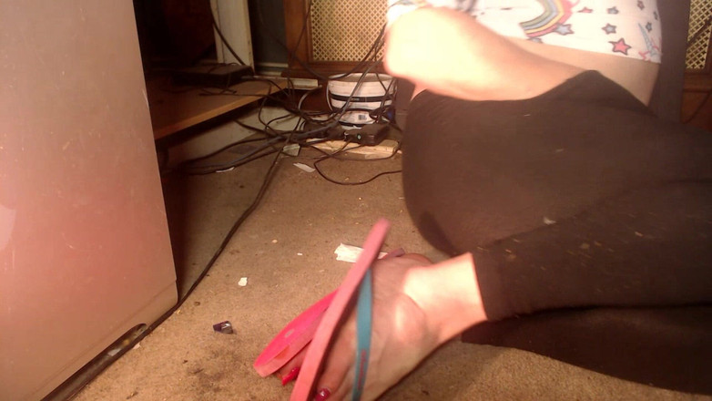 Lilly Disgrace: Wanki8ng Můj Maggot a Hraní s mými nohami