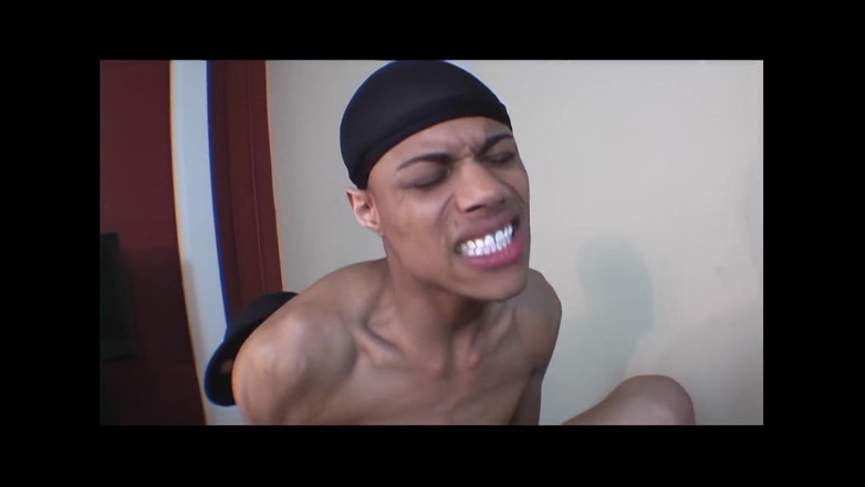 Gay 4 Pleasure: Experiență homosexuală sălbatică - episodul 5