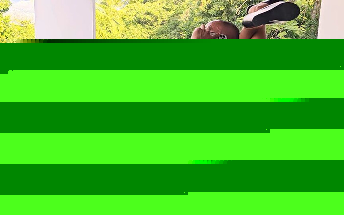 BrandonCruz82: My Boss Doesn't Know That When He's Not Around I'm...