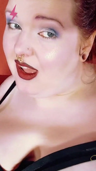 Entrancing Lip Worship
