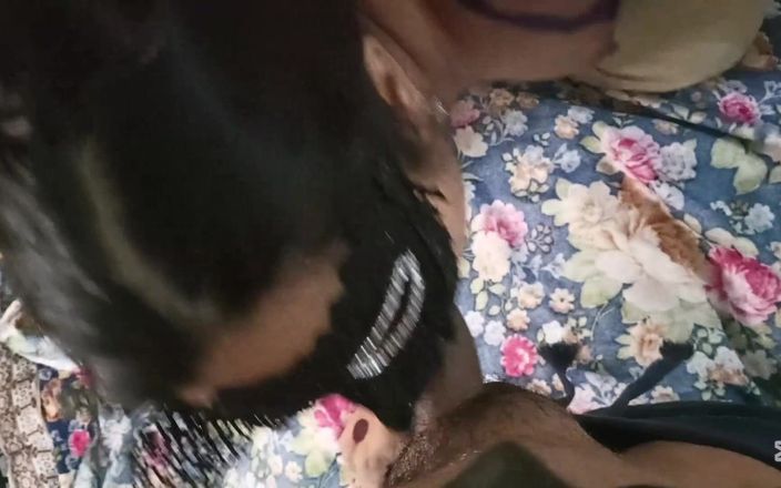 Faryal: Complaciendo a mi novia por una paja