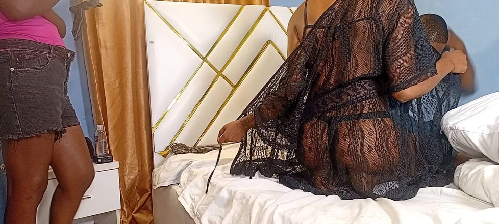 Prettypussy102: Rashy Star के साथ पर्दे के पीछे