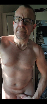 I Love My Low, Long-hanging Cock!!