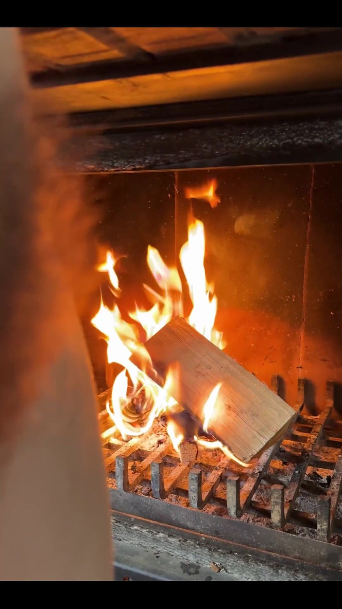 Daddys Luder: 我试图让自己火辣。