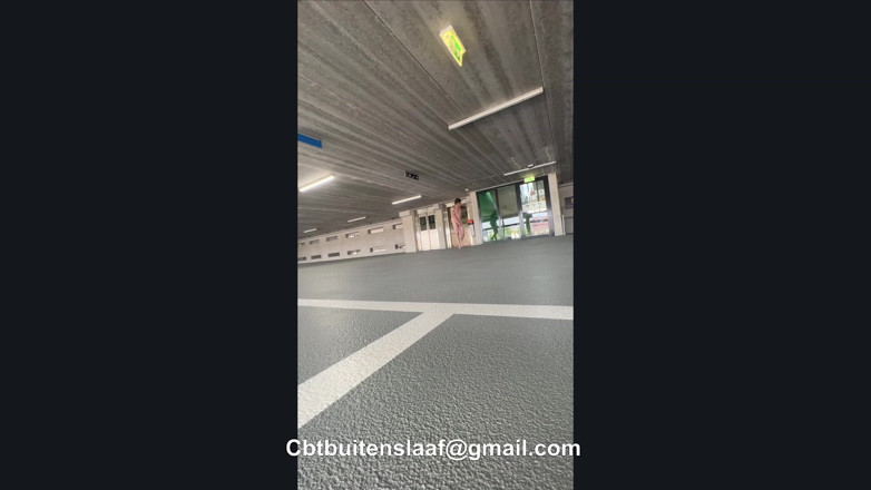 No limit cbt slave: Arriscada nua na garagem